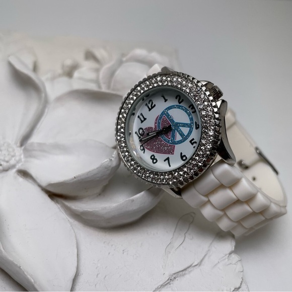 Frenzy New York Love & Peace Watch - Picture 4 of 11